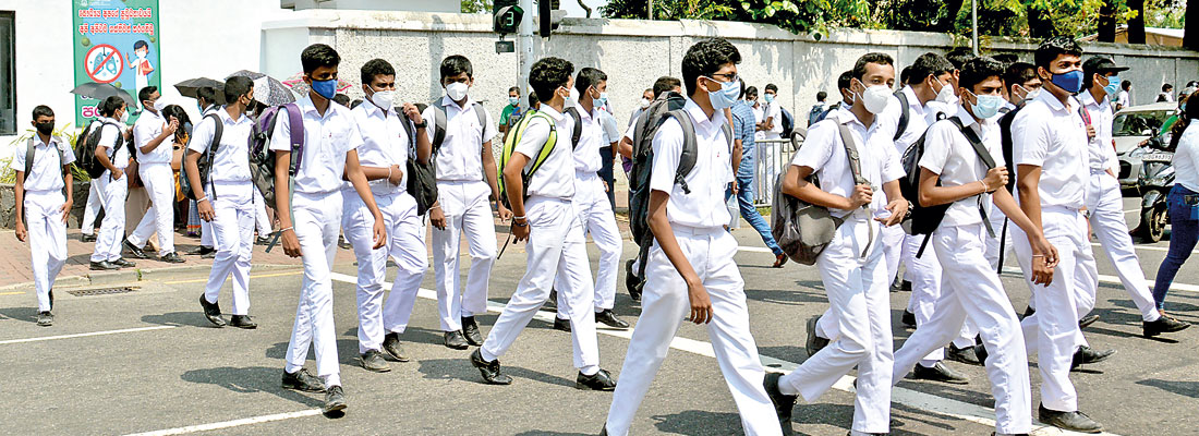 අ.පො.ස සා.පෙලින් පසු ජීවිතය සාපයක් නොවන්නට ඔබට හරි මඟ ! - Find Your Best Future Path with Studyway.lk